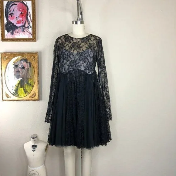 Marchesa Dresses Marchesa Notte Long Sleeve Lace Tulle